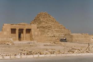 Pyramids-Saqqara-1