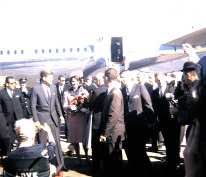President and Mrs. Kennedy walking away from Air Force One (courtesy of Kari-Mette Pigmans)