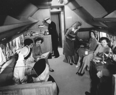 DC-6 Fiesta Lounge (panamericangrace.com).