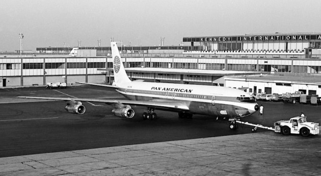 Boeing 707-213, Clipper Gem of the Skies, at New York Kennedy Airport (Peter Black, courtesy of Jon Proctor)